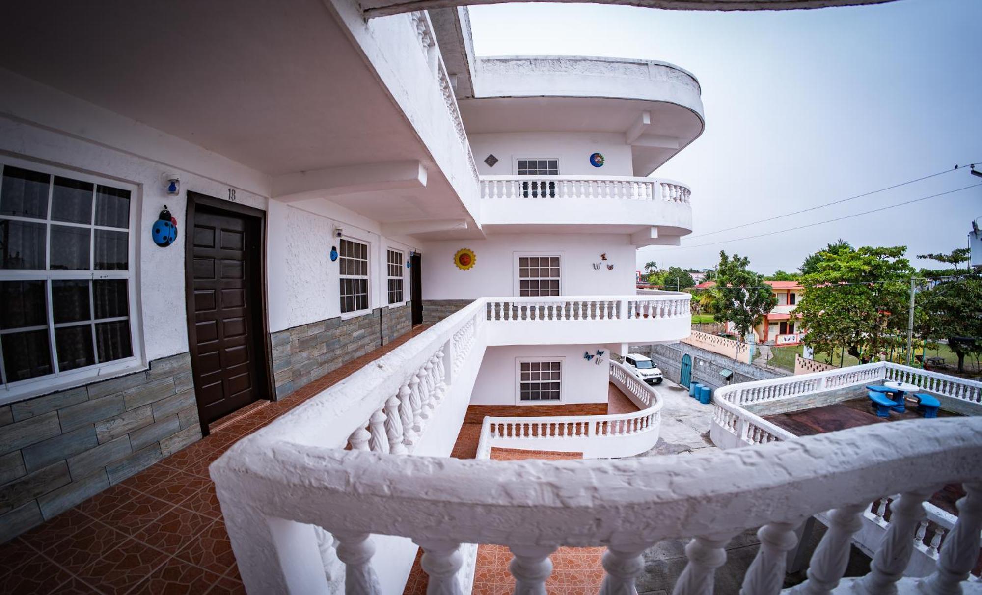 Las Palmas Hotel Corozal Buitenkant foto